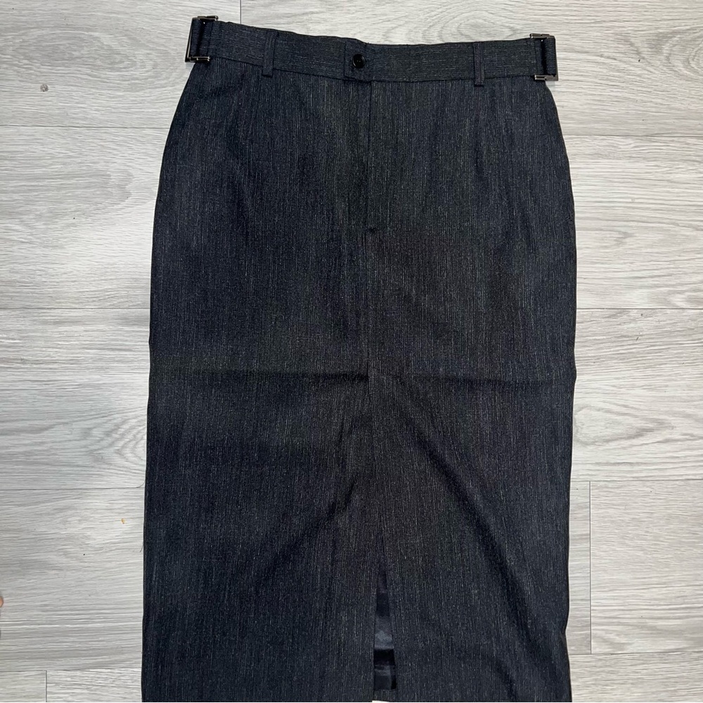 BETTTER Women's waist-Tab Pencil Skirt. NWT